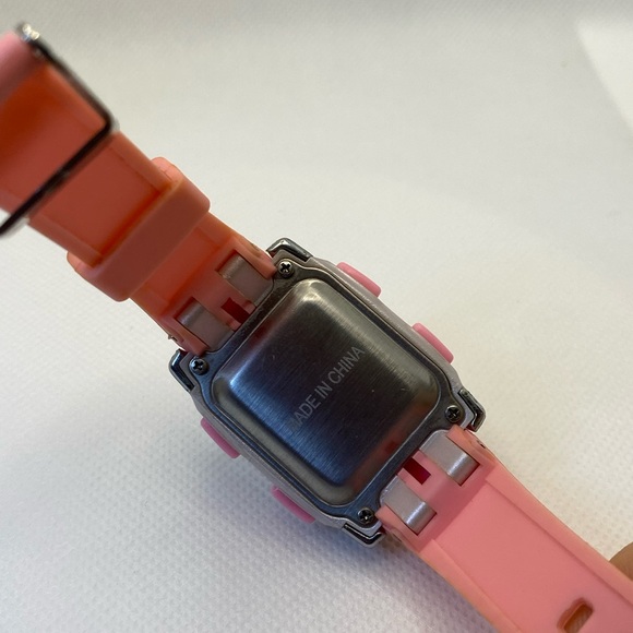 Pink digital fashion watch with day and alarm - Picture 8 of 12